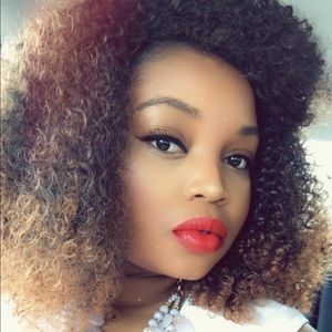 Meet your Posher, Winie